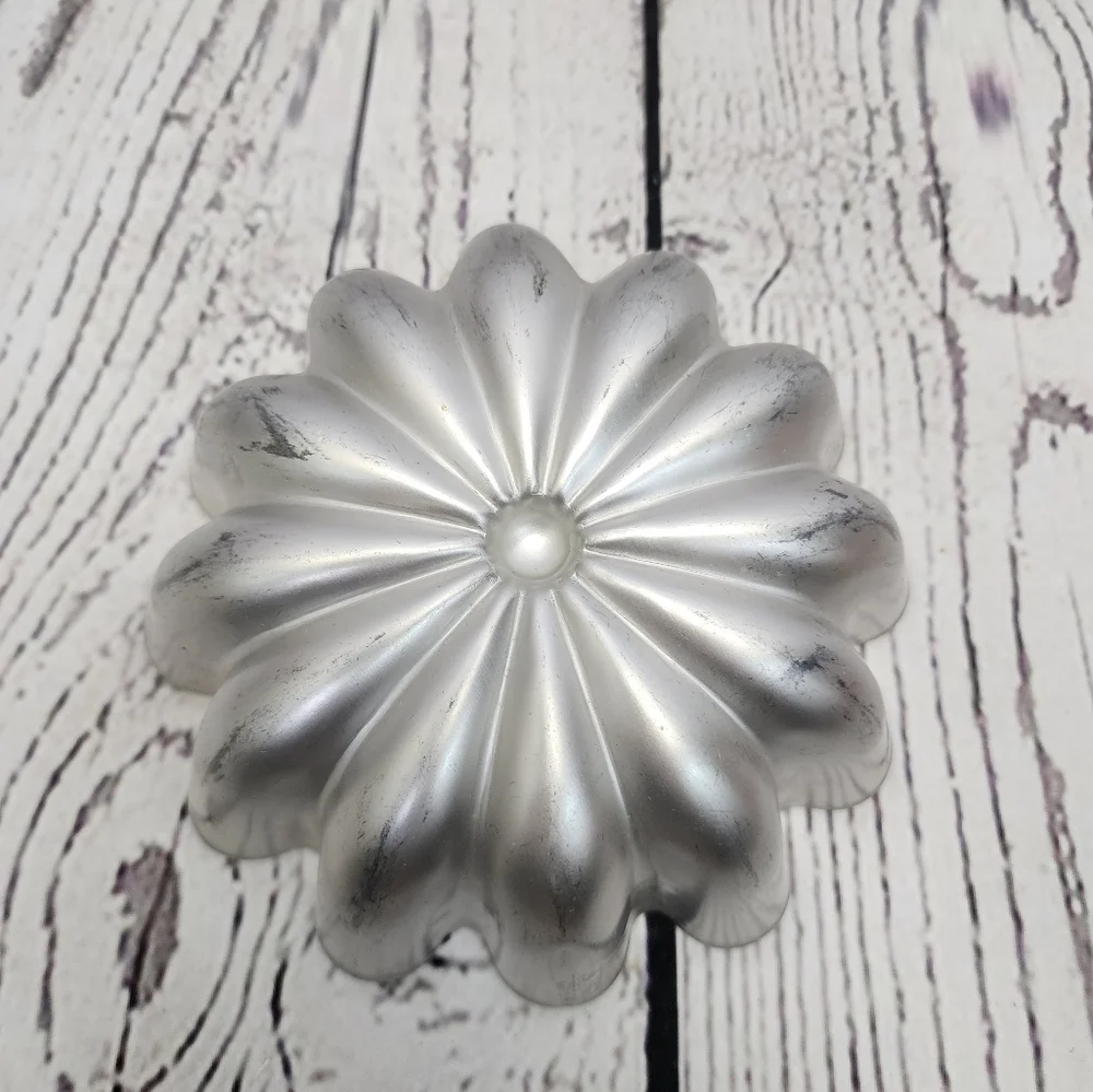 Vintage Mirro Aluminum Fluted‎ Silver Salad Cake Jello Mold